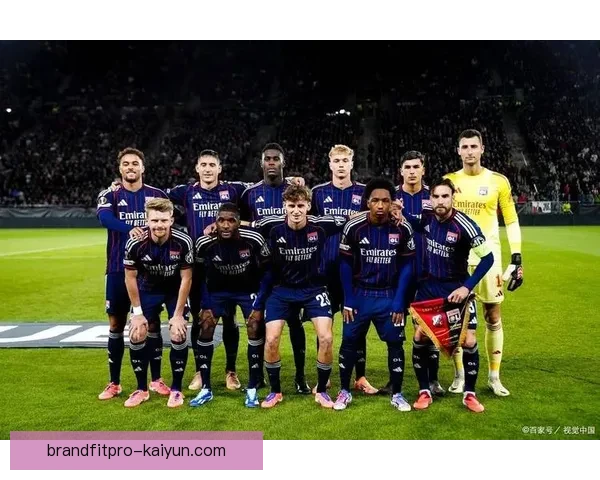 西甲埃尔切近期状态回暖，球队表现值得关注